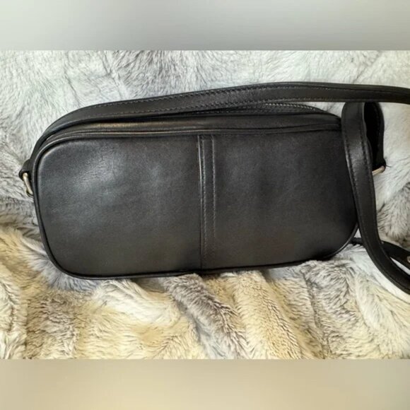Rare VTG 2002 Coach Black Tanned Glove Leather Legacy West Crossbody - Picture 1 of 7